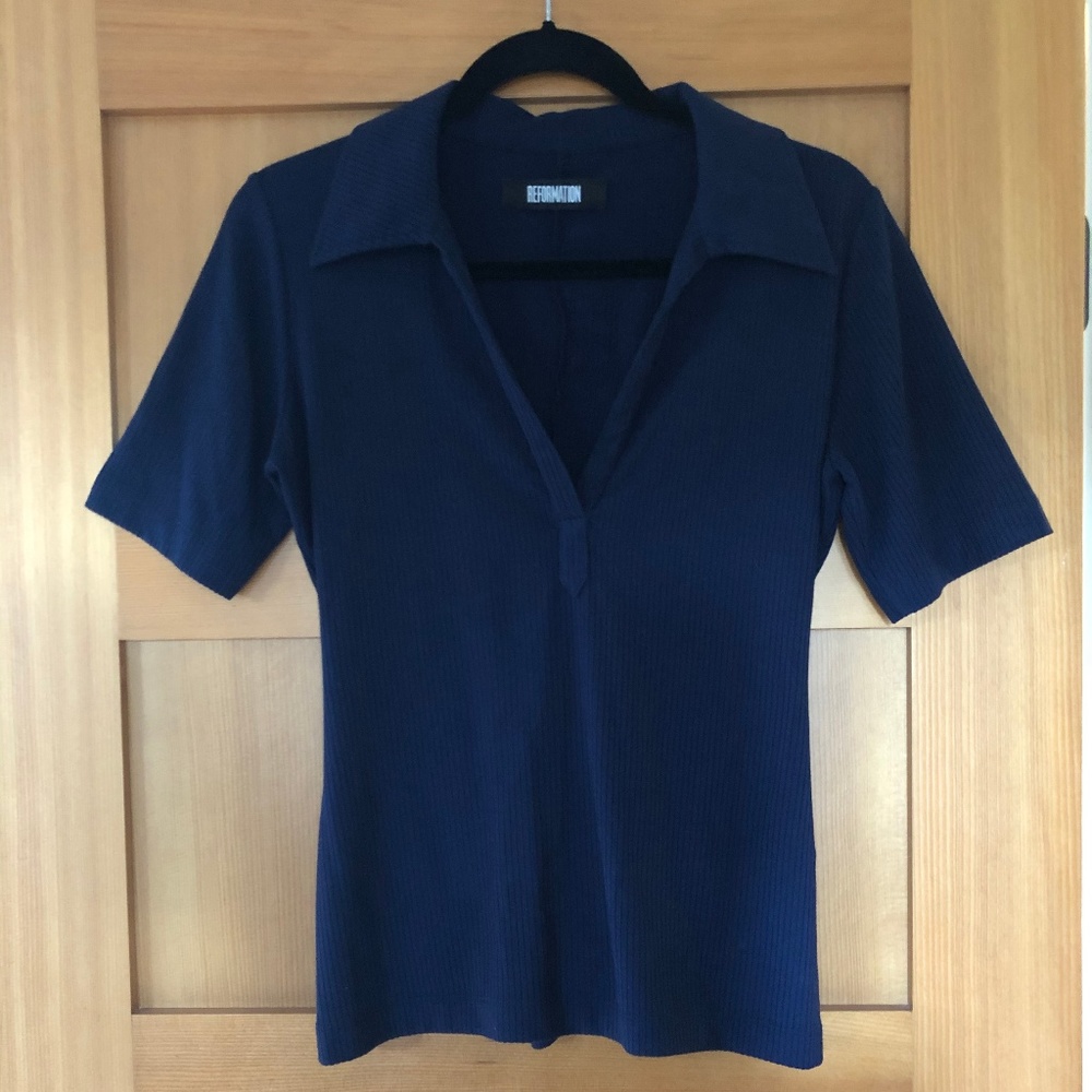 Reformation 1970's Collar Deep V Ribbed Top Navy